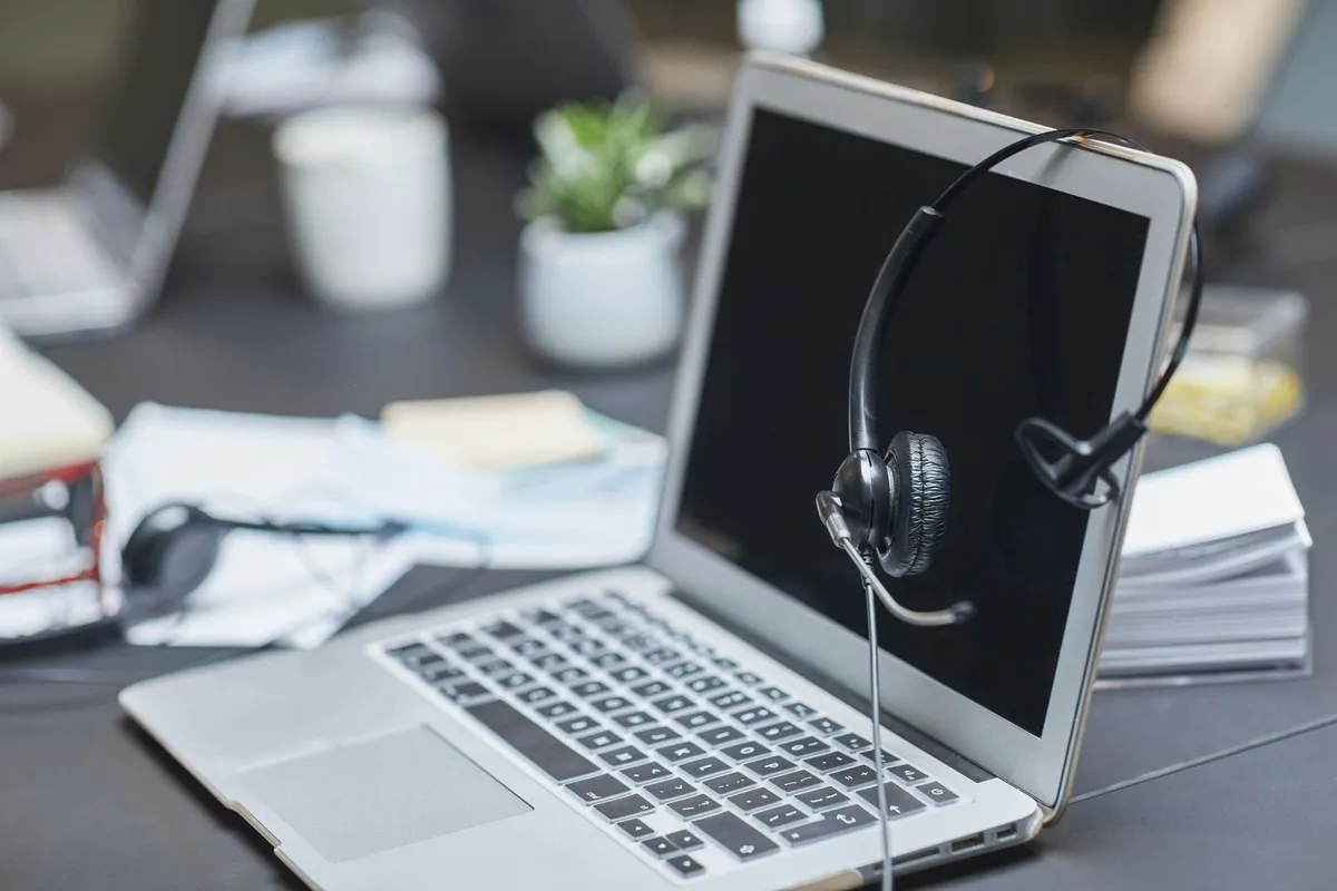 Formation IA en ligne ou en présentiel : comment trancher ?